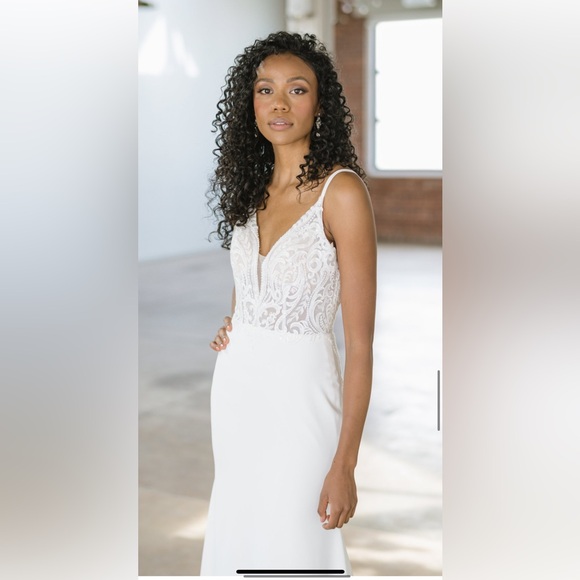 Lis Simon O’Dell Wedding Dress - Picture 5 of 5